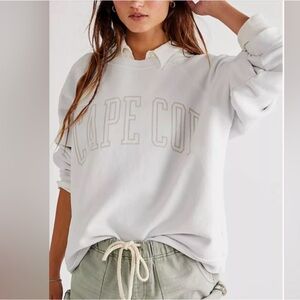 Women's retro brand free people cape cod sweatshirt extra small.